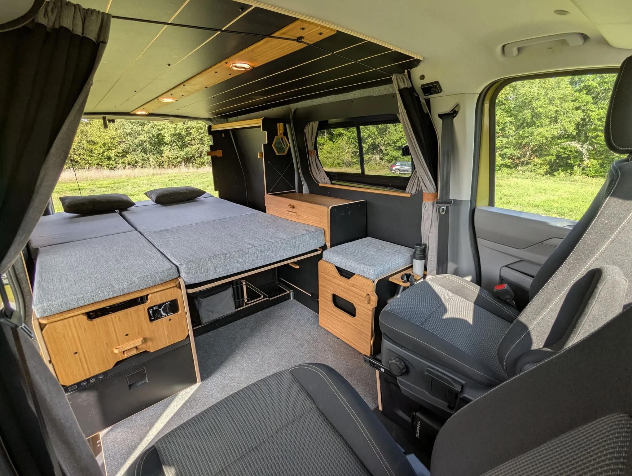 Van Ouest intérieur